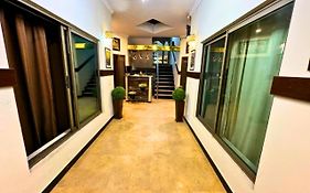 Doves Inn Hotel Kalma Chowk