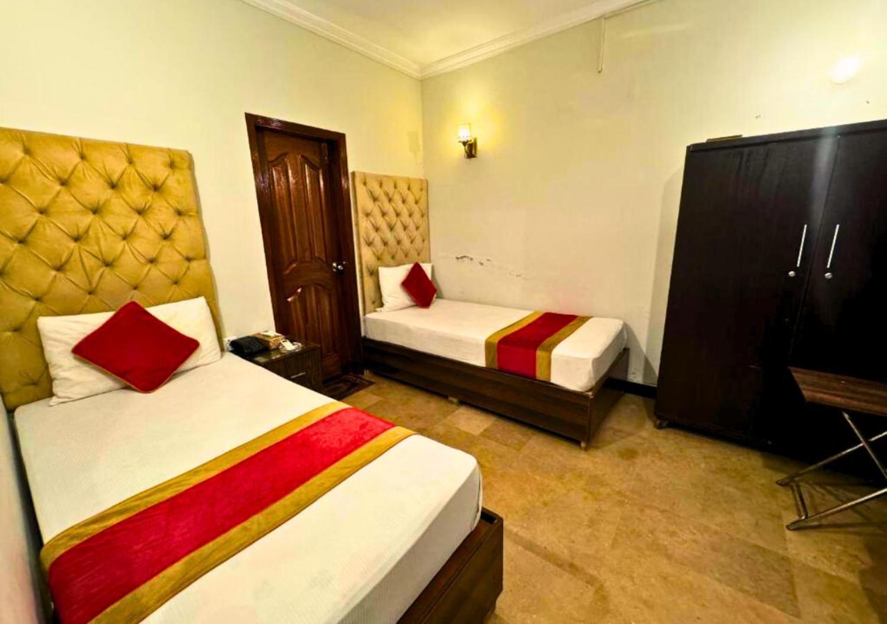 Doves Inn Hotel Kalma Chowk Lahore Exterior photo